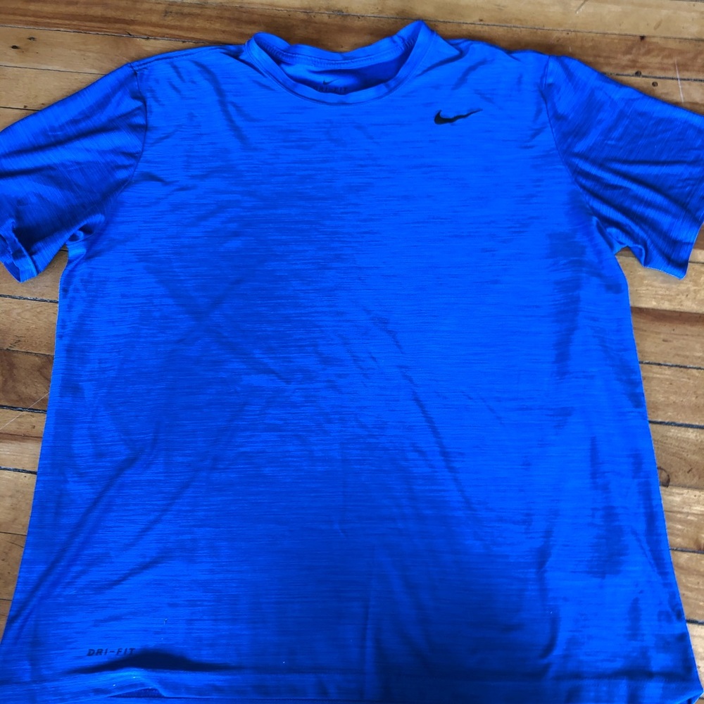 XL blue Nike dry fit men’s tee shirt